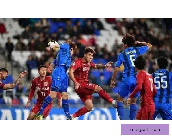 亚冠精英联赛激战蔚山高清淘汰上海海港昂首晋级 亚冠精英联赛激战蔚山高清淘汰上海海港昂首晋级